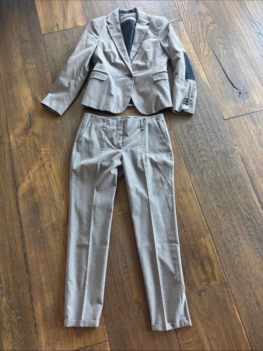 Zara women’s suit